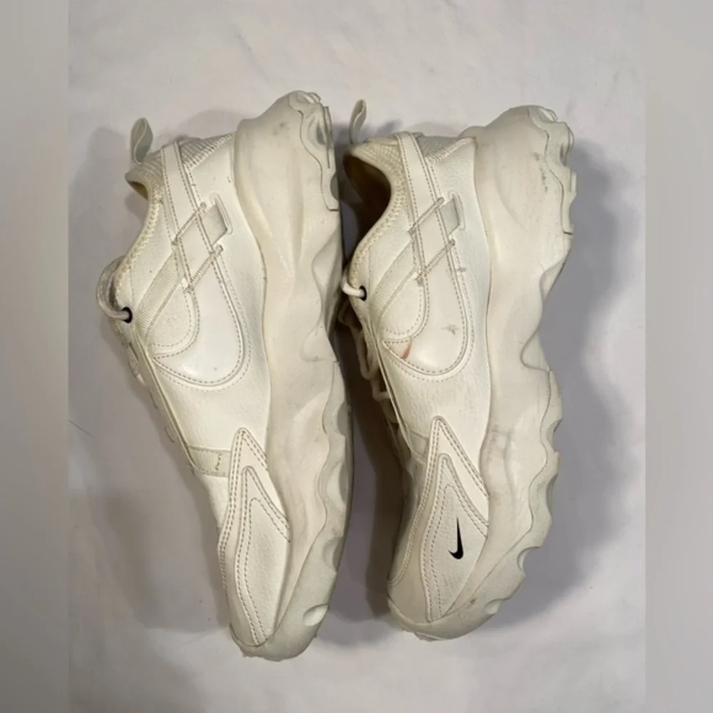 Nike,‎ sz 10 women's